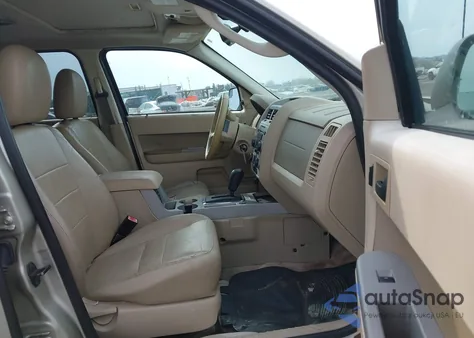 2010 Ford Escape Xlt from USA, damaged, VIN 1FMCU0D71AKA95355